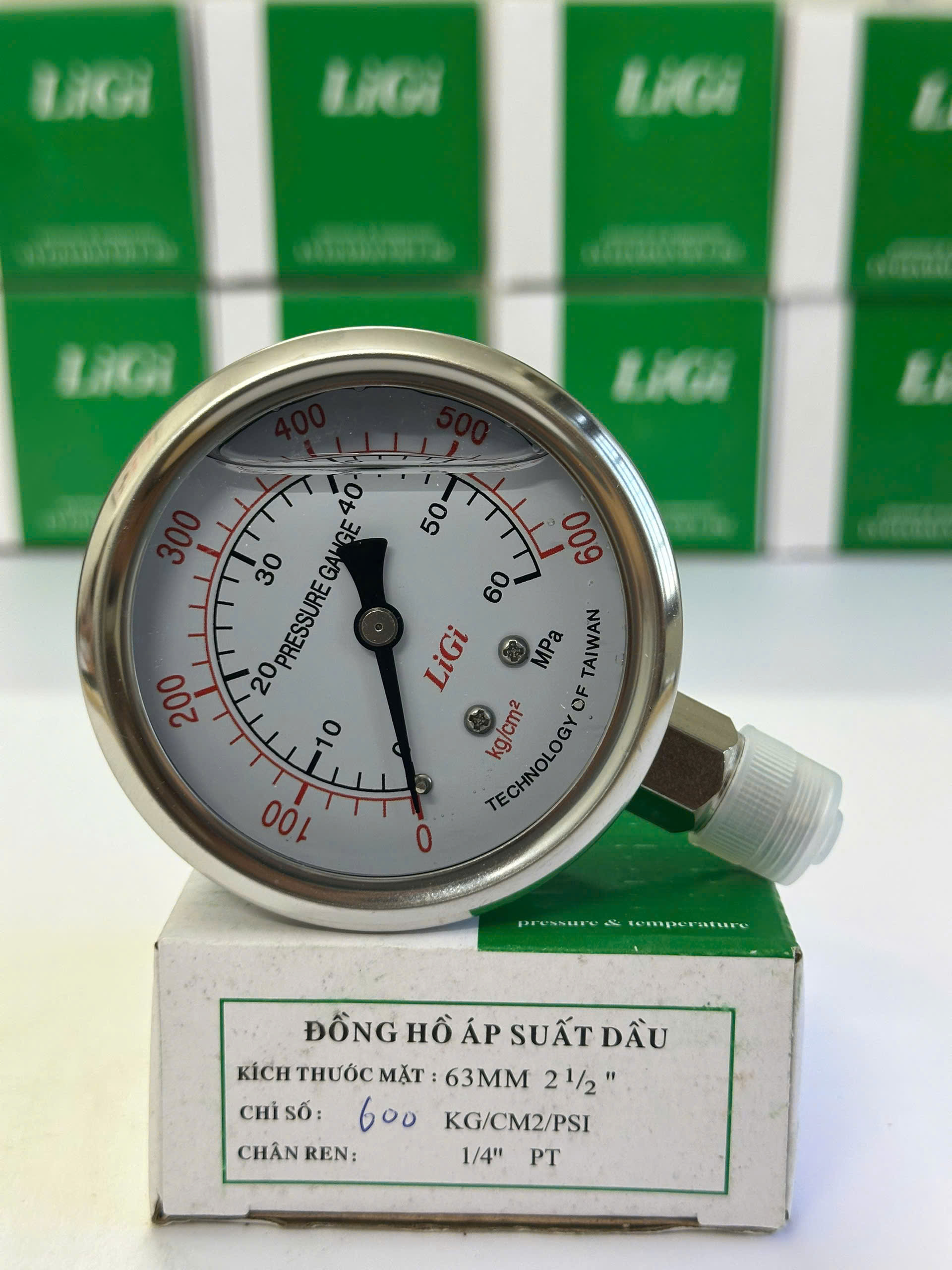 Đồng hồ đo áp suất dầu phi 63mm, 60MPA/600kg/cm2I