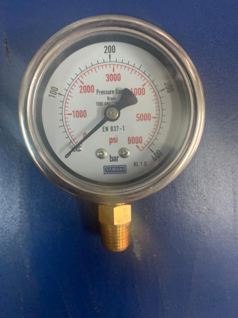 Đồng hồ áp suất Yamaki mặt 63mm 0-400kg/cm2