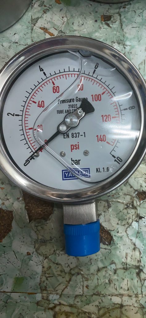 Đồng hồ áp suất Yamaki mặt 100 0-10 bar, inox toàn bộ