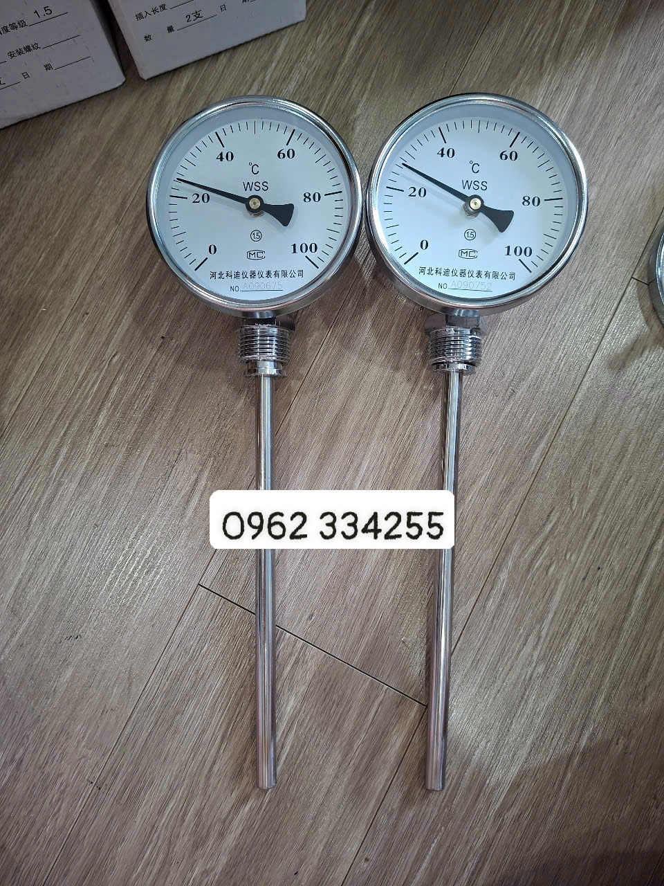 Đồng hồ nhiệt WSS411 0-150oC, chân thẳng